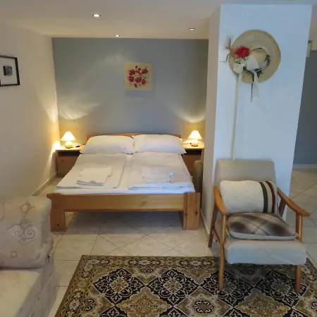 Kővirág Apartman