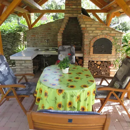 Apartman Kővirág