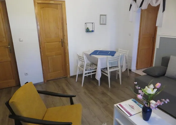Kővirág Apartman